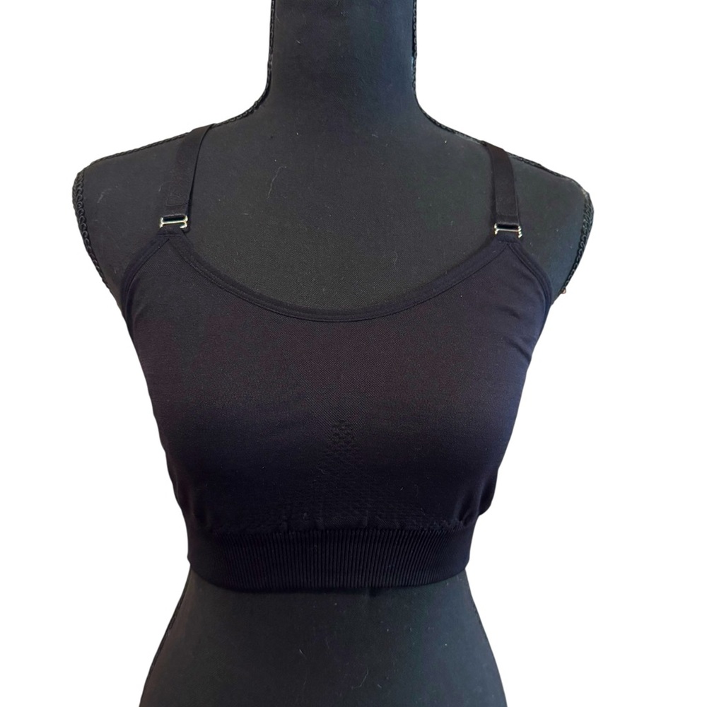Copper Fit black razorback sports bra adjustable straps size M